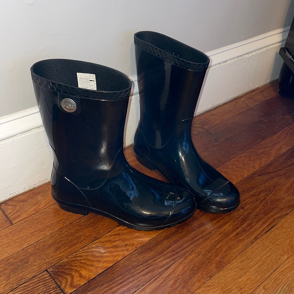 Ugg Sienna mid calf rain boot